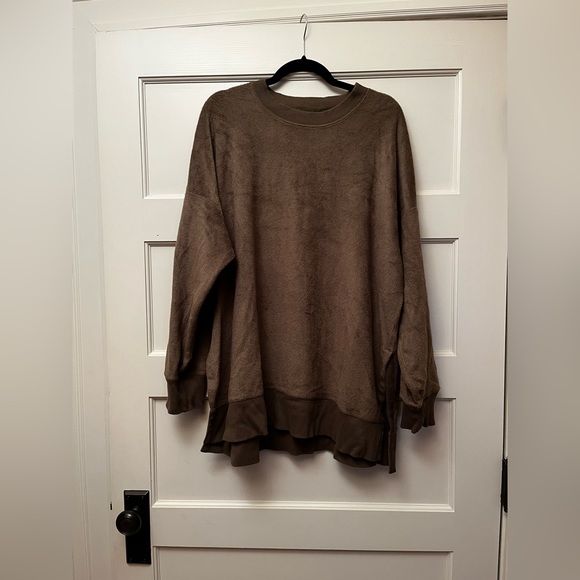 Aerie Oversized Olive Green Crewneck - Picture 1 of 2